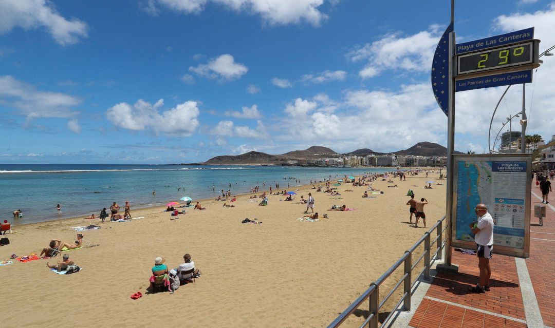 Playa de Las Canteras en Las Palmas de Gran Canaria
Playa de Las Canteras en Las Palmas de Gran Canaria