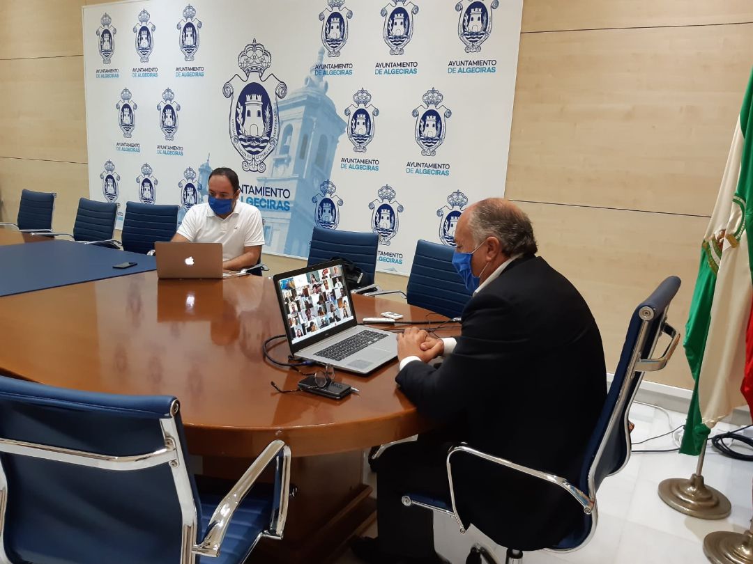 Un momento del pleno telemático de hoy. Un momento del pleno telemático de hoy.