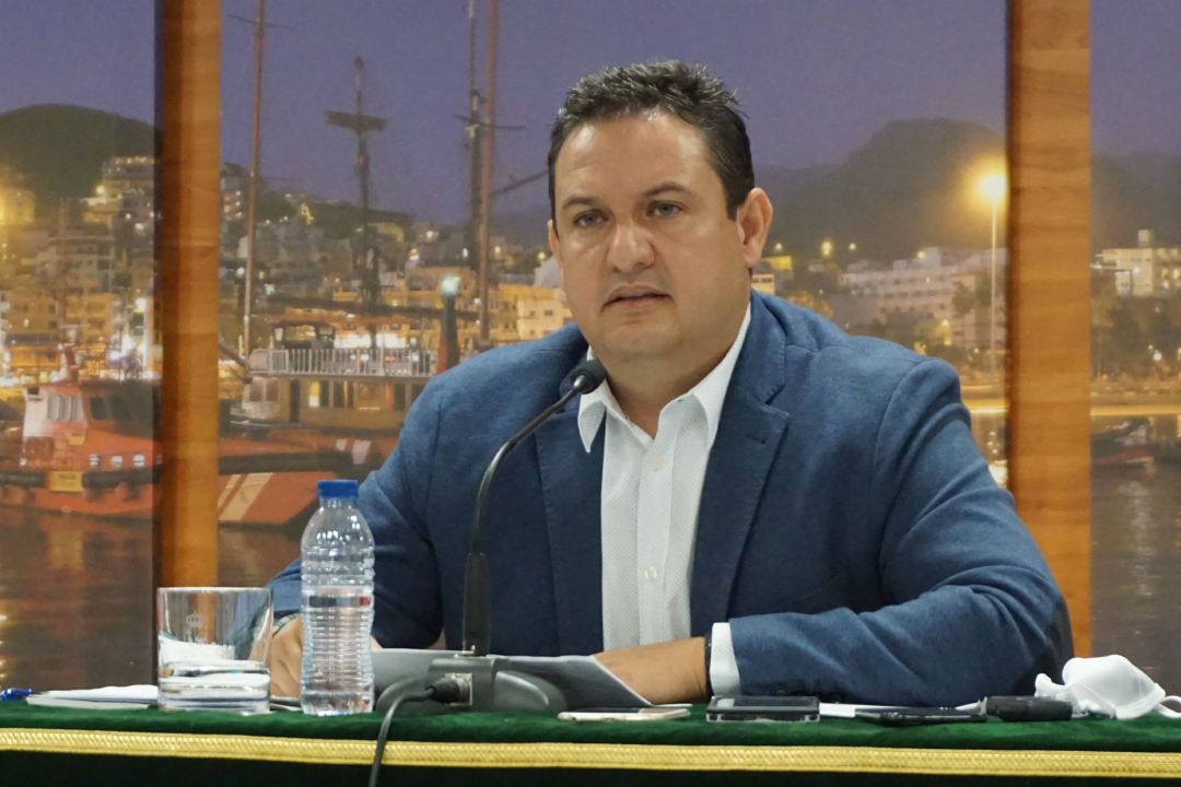 El alcalde de Arona, Juan José Mena El alcalde de Arona, Juan José Mena