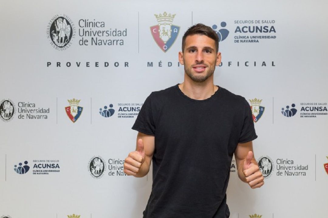 Jonathan Calleri supera el reconocimiento médico de Osasuna y se incorporará al grupo en los próximos días Jonathan Calleri supera el reconocimiento médico de Osasuna y se incorporará al grupo en los próximos días
