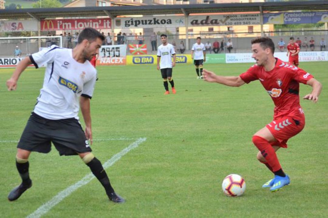 El ex unioniysra Dani Estrada en un partido contra osasuna b la pasada temporada. Este año no se verán las caras al estar en subgrupos diferentes El ex unioniysra Dani Estrada en un partido contra osasuna b la pasada temporada. Este año no se verán las caras al estar en subgrupos diferentes