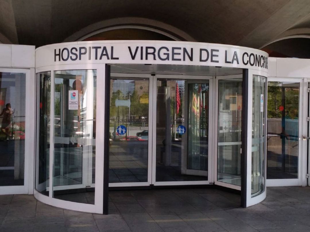 Entrada al Hospital Virgen de la Concha Entrada al Hospital Virgen de la Concha