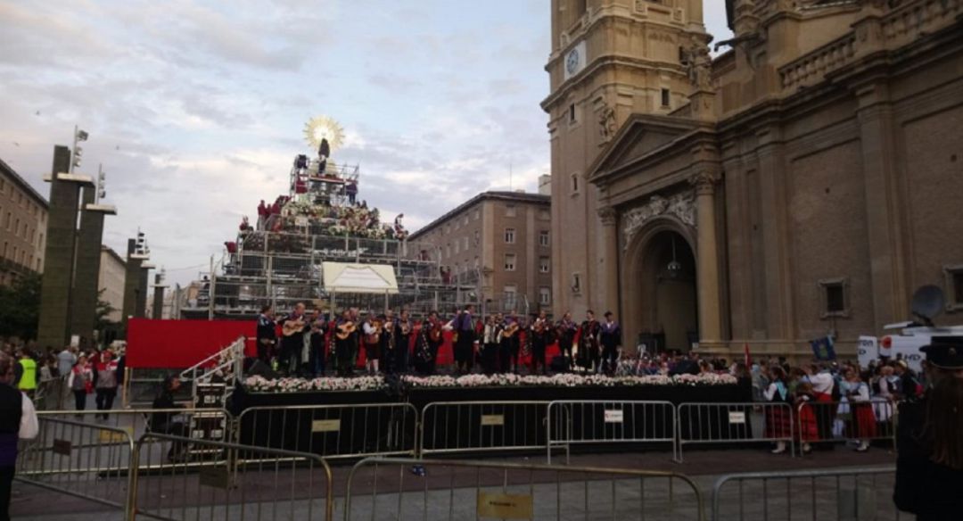 Ofrenda de Flores en las Fiestas del Pilar 2019 Ofrenda de Flores en las Fiestas del Pilar 2019