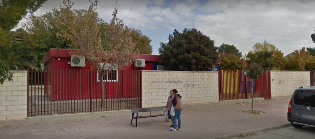 Fachada del colegio tobarreño Fachada del colegio tobarreño