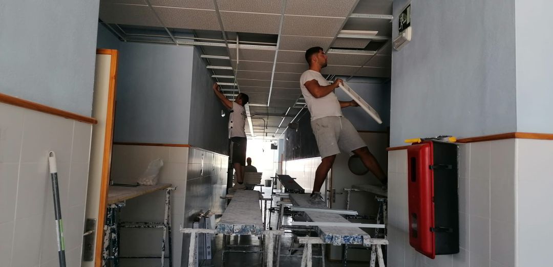Trabajadores intensifican los trabajos en la jornada de ayer Trabajadores intensifican los trabajos en la jornada de ayer