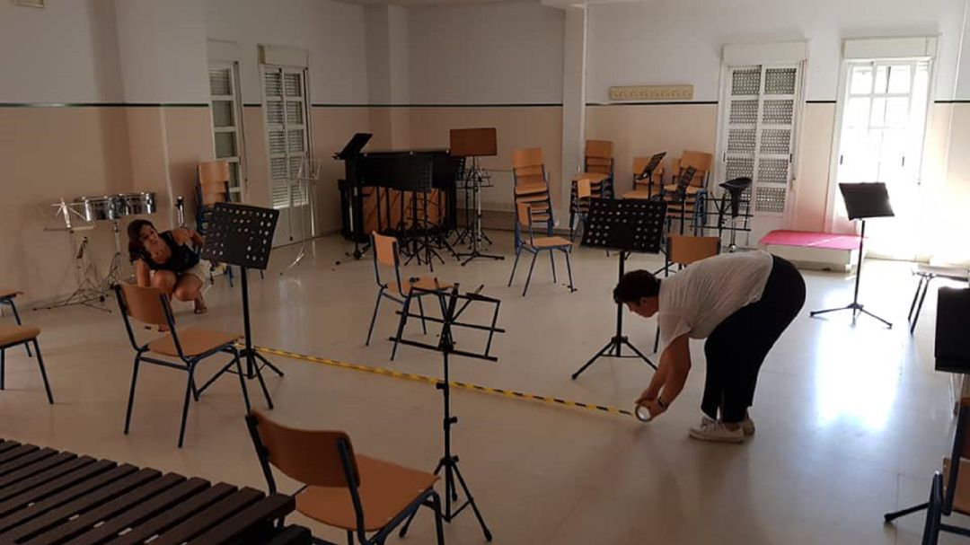 Instalación de medidas de seguridad en el conservatorio Andrés Segovia. Instalación de medidas de seguridad en el conservatorio Andrés Segovia.