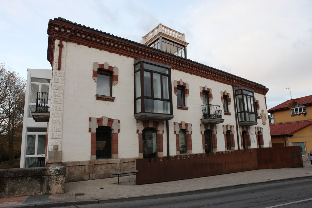 Sede de la Fundación Santa María la Real en Aguilar de Campoo (Palencia) Sede de la Fundación Santa María la Real en Aguilar de Campoo (Palencia)
