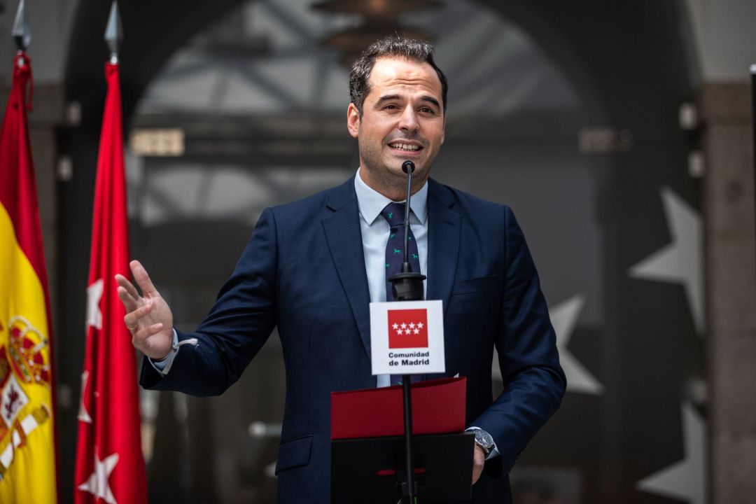 El vicepresidente de la Comunidad de Madrid, Ignacio Aguado, durante su comparecencia este jueves tras reunirse con representantes de la Fundación España Activa El vicepresidente de la Comunidad de Madrid, Ignacio Aguado, durante su comparecencia este jueves tras reunirse con representantes de la Fundación España Activa