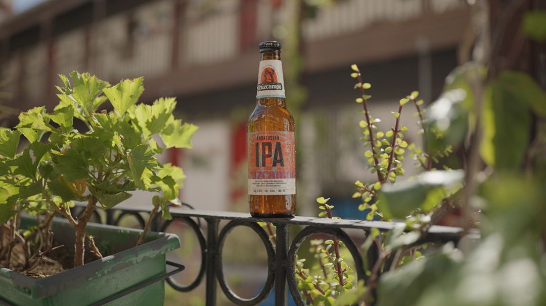 Botella de Cruzcampo Ipa Botella de Cruzcampo Ipa