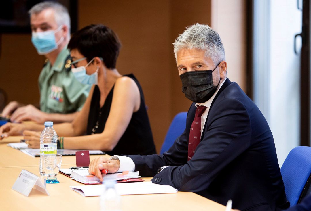 El ministro del Interior, Fernando Grande Marlaska, en una imagen de archivo durante una reunión en la Subdelegación del Gobierno de España en Cádiz. El ministro del Interior, Fernando Grande Marlaska, en una imagen de archivo durante una reunión en la Subdelegación del Gobierno de España en Cádiz.