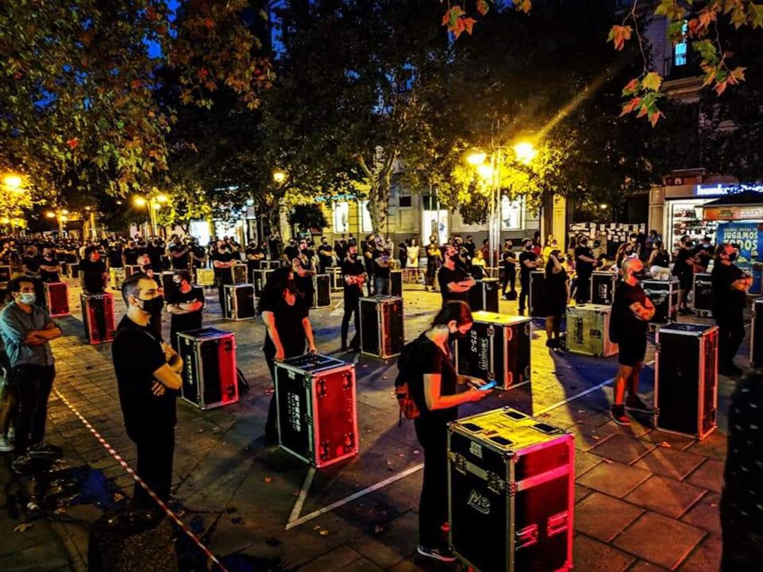 Protesta en Córdoba de la Plataforma Mute pidiendo apoyo para el sector cultural, de espectáculos y de eventos Protesta en Córdoba de la Plataforma Mute pidiendo apoyo para el sector cultural, de espectáculos y de eventos