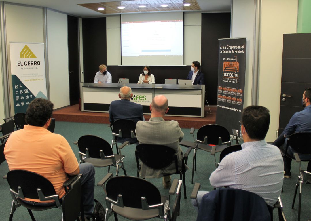 Presentación del Plan polígonos por parte del Ayuntamiento de Segovia a los empresarios. Presentación del Plan polígonos por parte del Ayuntamiento de Segovia a los empresarios.