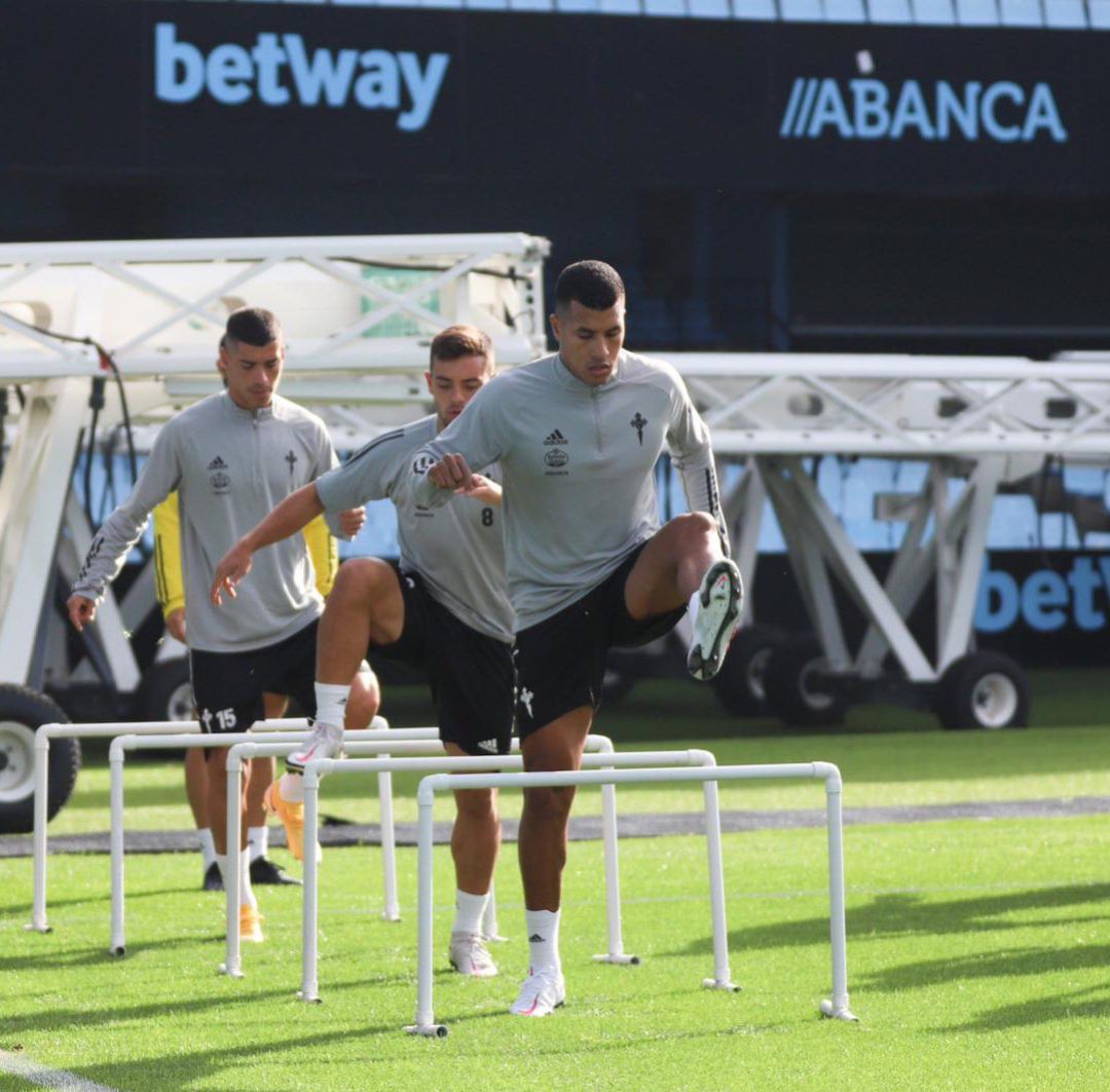 Murillo ya ha entrenado con sus compañeros Murillo ya ha entrenado con sus compañeros