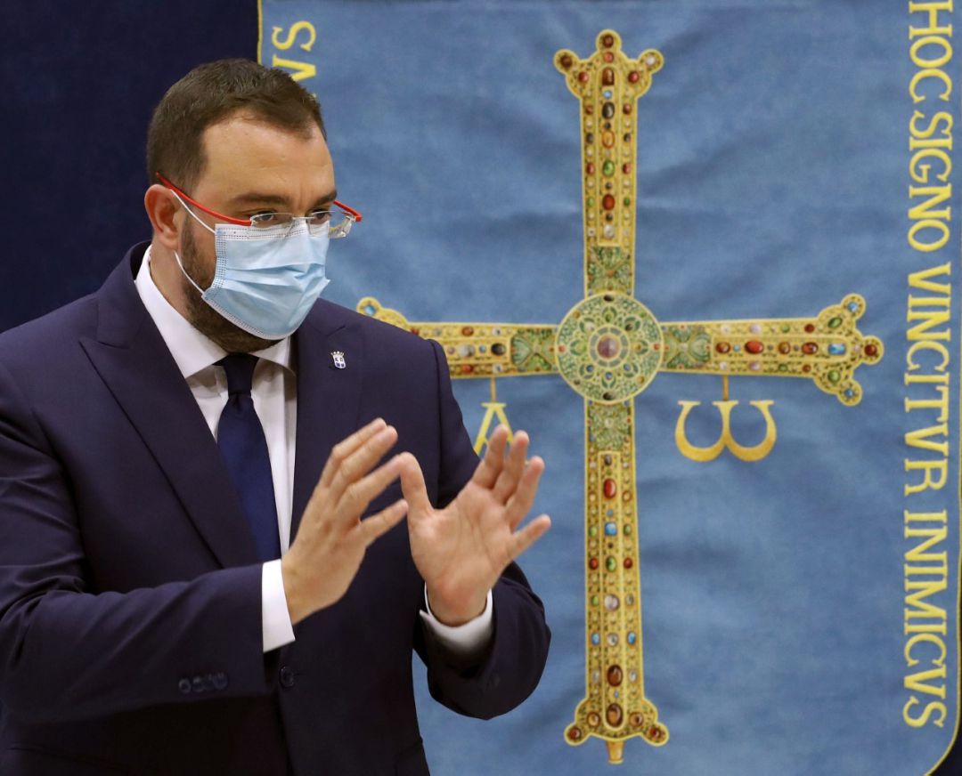 El presidente del Principado, Adrián Barbón, durante su comparecencia. El presidente del Principado, Adrián Barbón, durante su comparecencia.