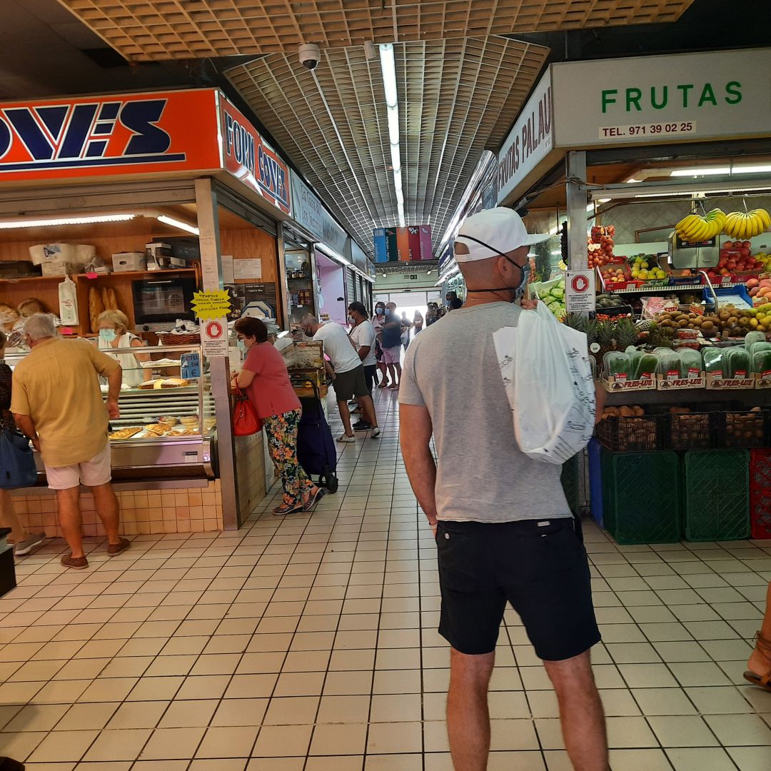 Imagen del Mercado Nuevo esta mañana Imagen del Mercado Nuevo esta mañana
