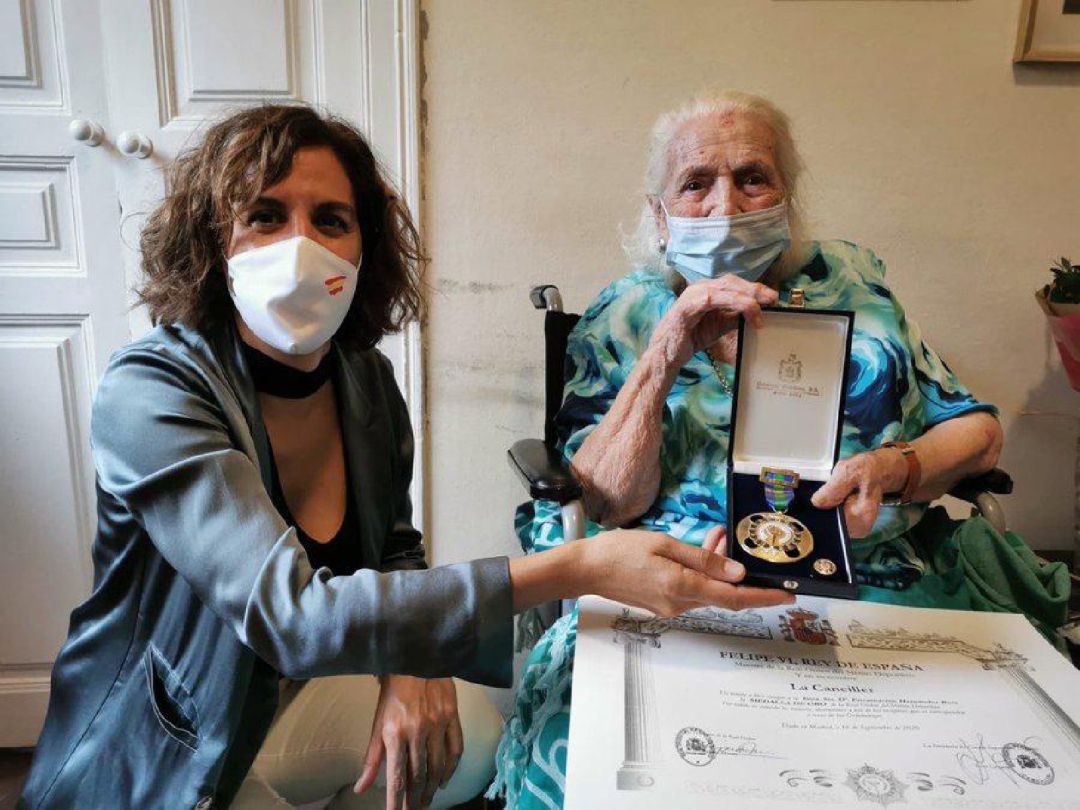Encarna Hernández, "La Niña del Gancho", reconocida con la Medalla de Oro de la Real Orden al Mérito Deportivo Encarna Hernández, "La Niña del Gancho", reconocida con la Medalla de Oro de la Real Orden al Mérito Deportivo