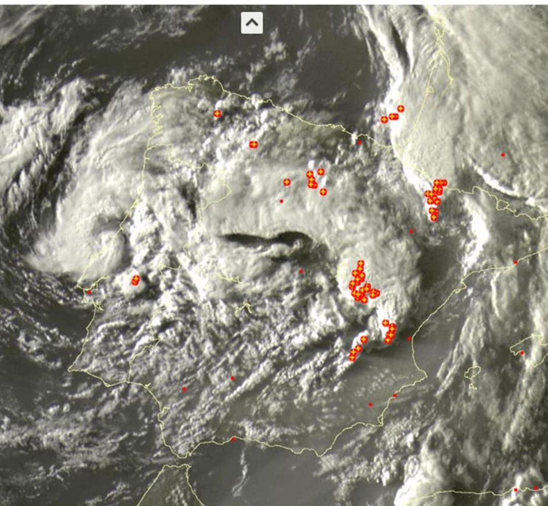 Imagen satélite del paso de la tormenta subtropical Alpha por la península Ibérica Imagen satélite del paso de la tormenta subtropical Alpha por la península Ibérica