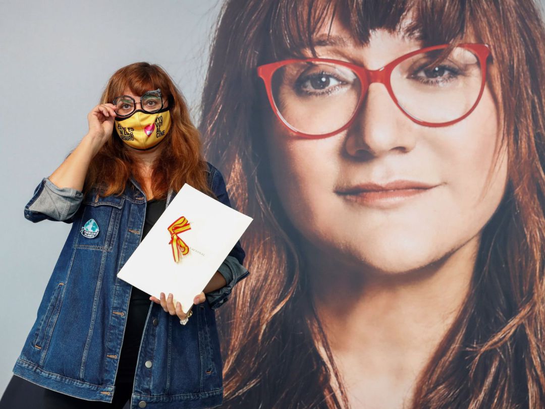 La directora y guionista catalana, Isabel Coixet, agradece el Premio Nacional de Cinematografía 2020
La directora y guionista catalana, Isabel Coixet, agradece el Premio Nacional de Cinematografía 2020