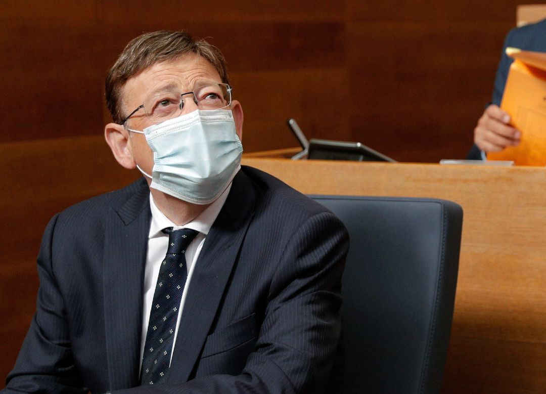 El presidente de la Generalitat, Ximo Puig, al inicio del debate de política general en Les Corts, con una primera jornada que incluye los discursos tanto del president ,como de los portavoces de los grupos parlamentarios, y que está marcado por la pandemia de coronavirus. El presidente de la Generalitat, Ximo Puig, al inicio del debate de política general en Les Corts, con una primera jornada que incluye los discursos tanto del president ,como de los portavoces de los grupos parlamentarios, y que está marcado por la pandemia de coronavirus.