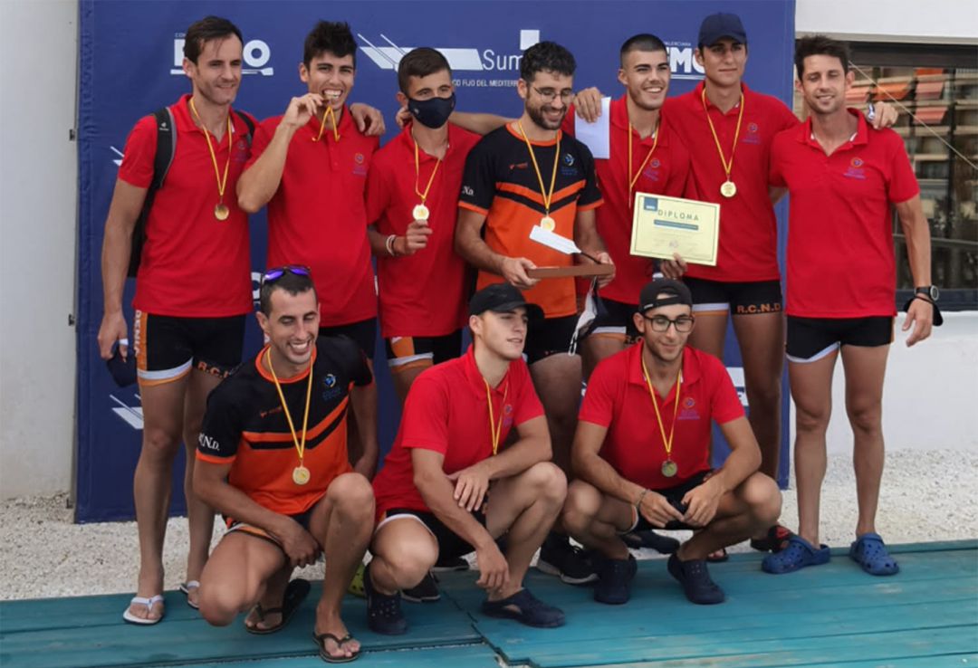 Equipo juvenil del CN Dénia Remo campeón Liga Suma. Equipo juvenil del CN Dénia Remo campeón Liga Suma.