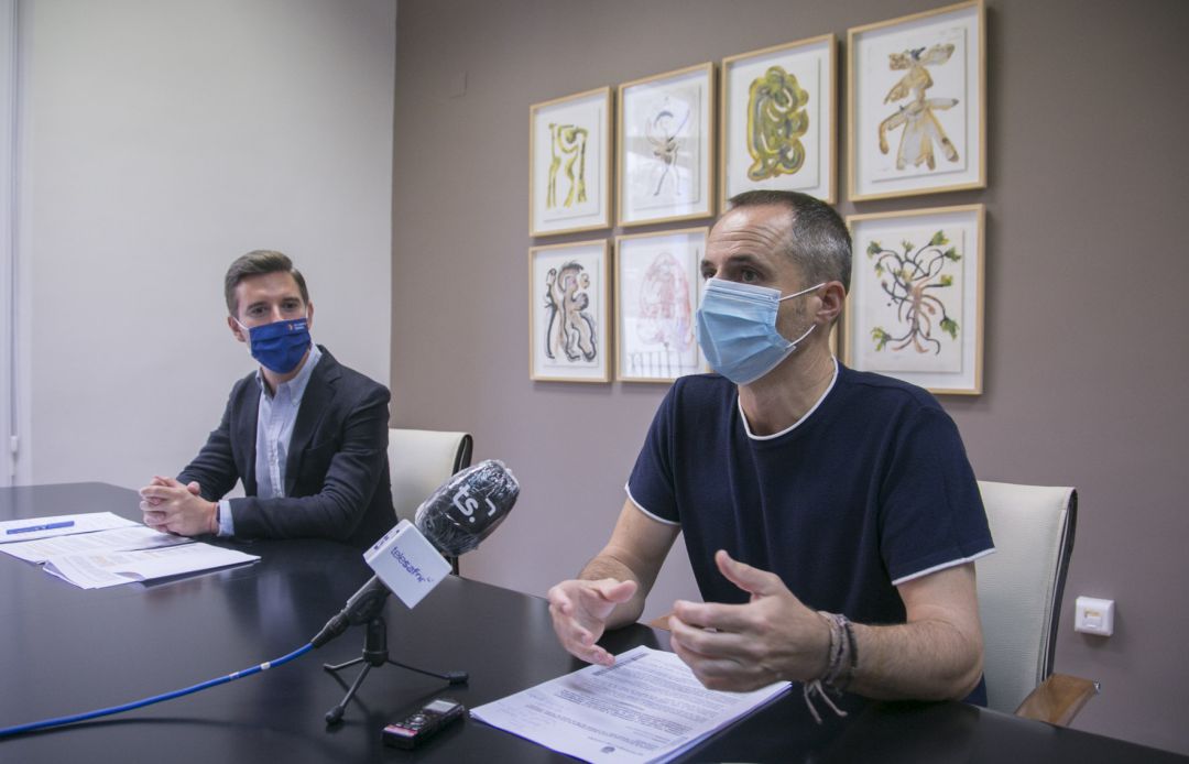 Víctor Soler y Toni Abad, del grupo municipal del PP de Gandia Víctor Soler y Toni Abad, del grupo municipal del PP de Gandia