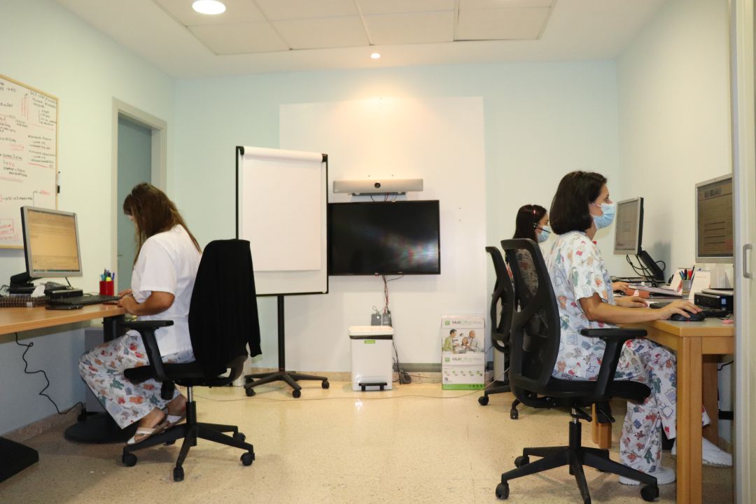 Profesionales del Área de Salud que cubren el servicio Profesionales del Área de Salud que cubren el servicio