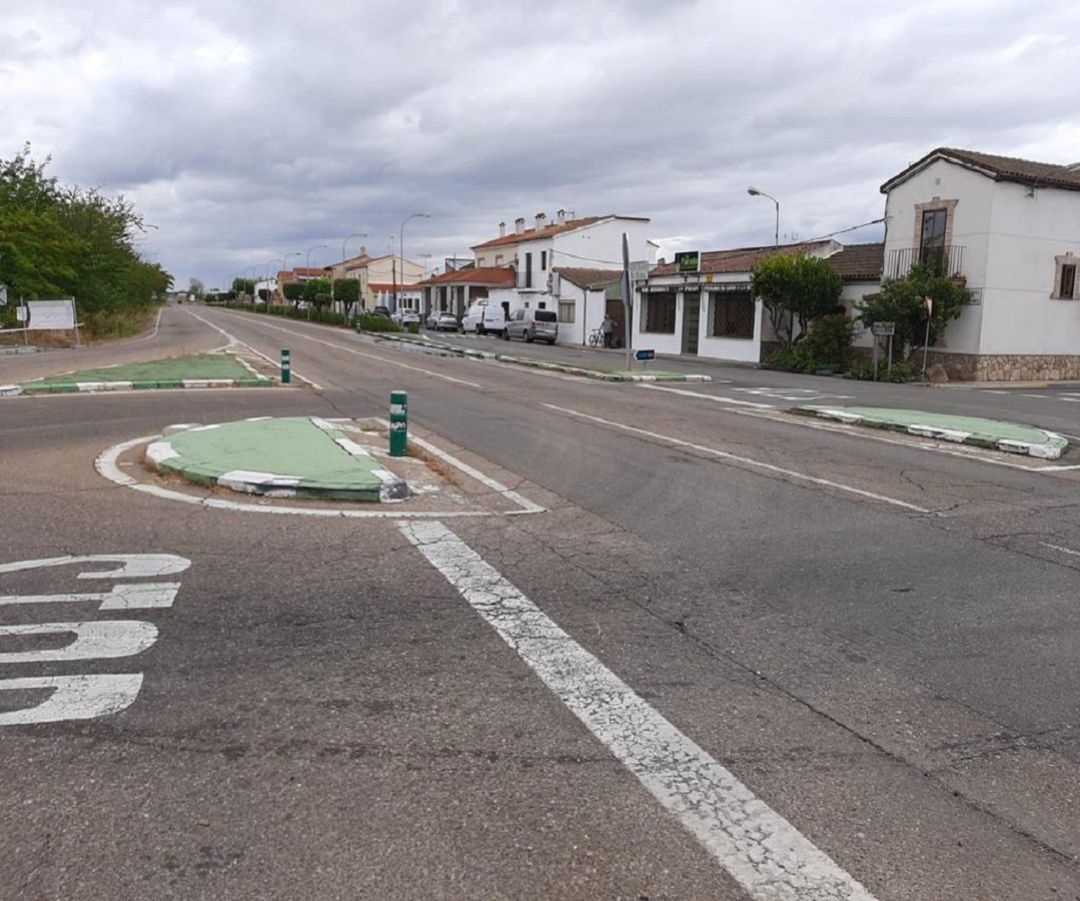 Acceso al pueblo Acceso al pueblo