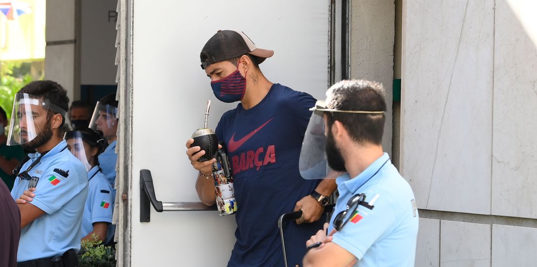 Luis Suárez, antes de un viaje con el Fútbol Club Barcelona Luis Suárez, antes de un viaje con el Fútbol Club Barcelona