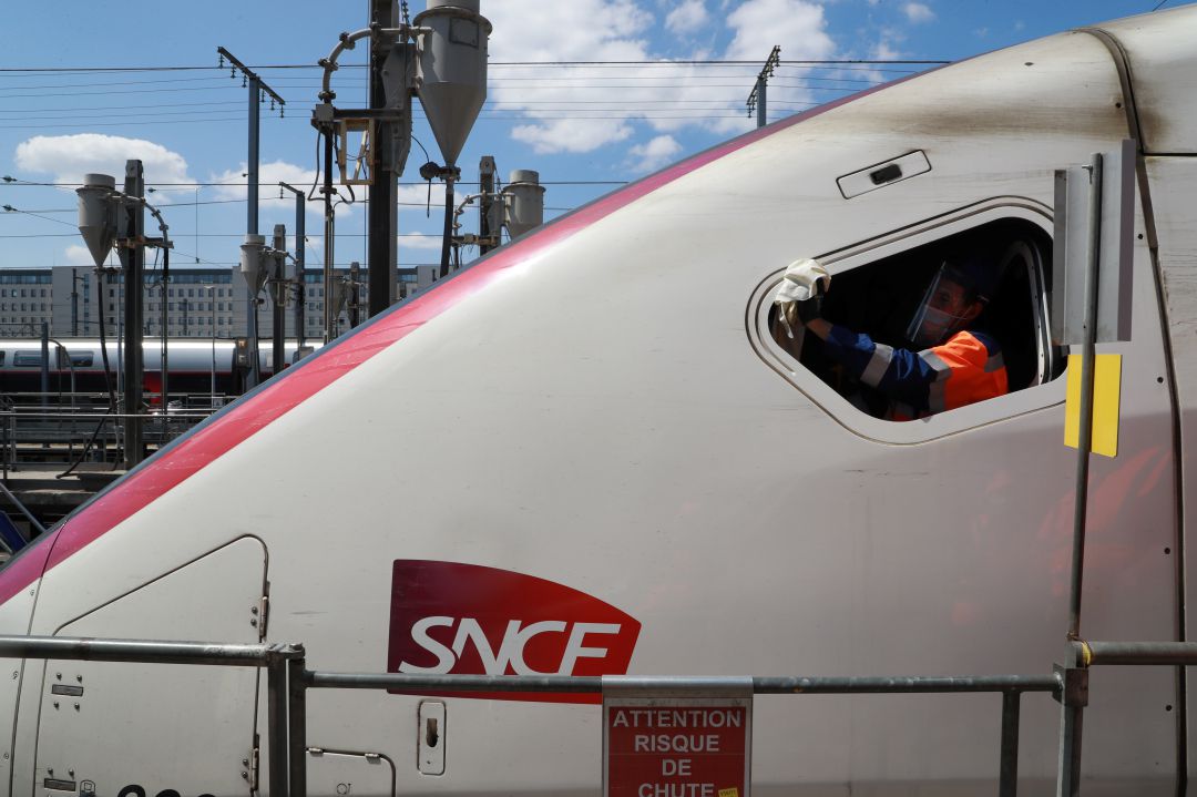 La empresa ferroviaria francesa SNCF aterriza en España. La empresa ferroviaria francesa SNCF aterriza en España.