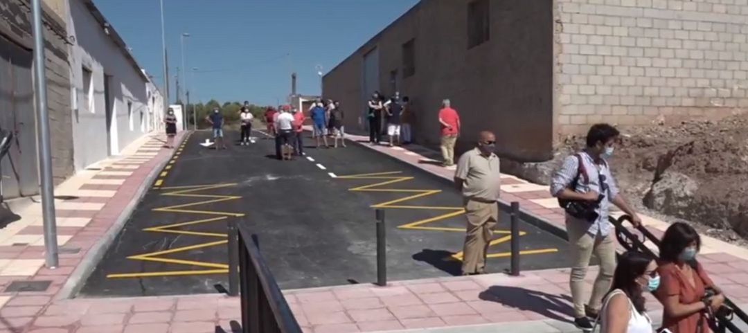 Una de las últimas actuaciones de urbanización en el nucleo urbano de Sax Una de las últimas actuaciones de urbanización en el nucleo urbano de Sax