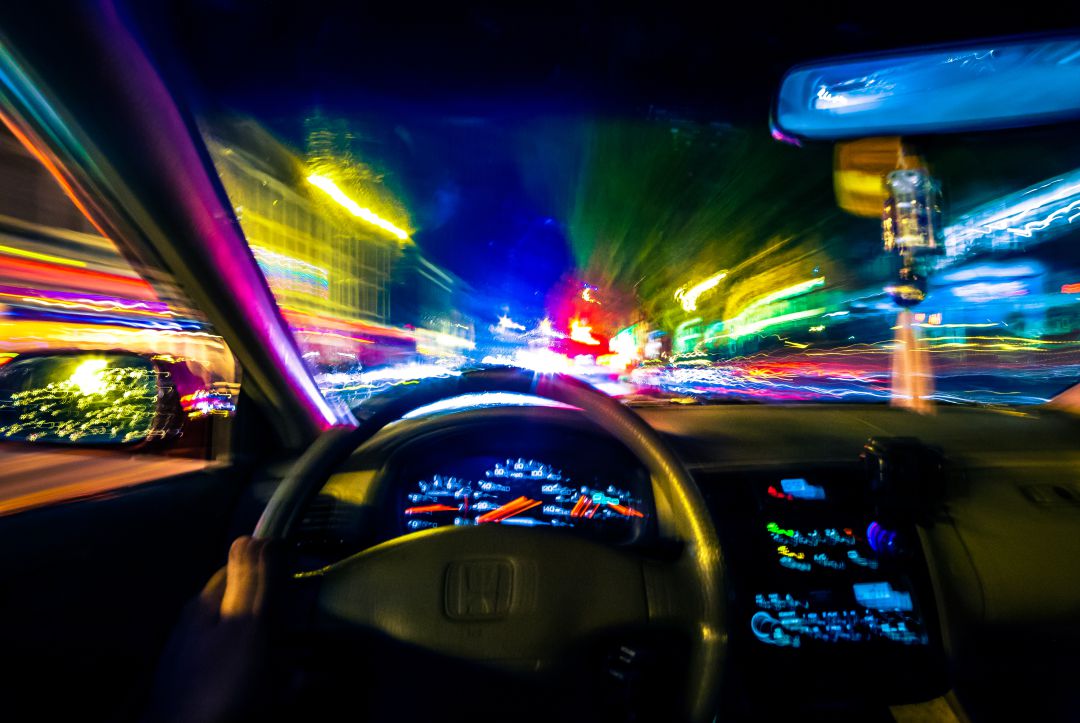 Simulación de la visión de una persona borracha al volante. Simulación de la visión de una persona borracha al volante.