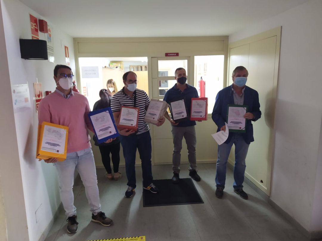 Propietarios de la Sierra de Santa Bárbara registran los documentos del Plan Especial Propietarios de la Sierra de Santa Bárbara registran los documentos del Plan Especial