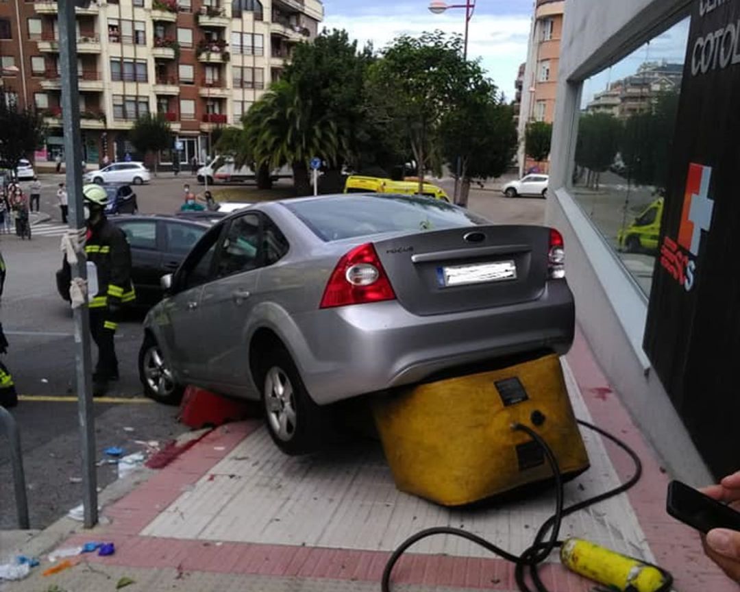 El accidente se produjo frente al Centro de Salud Cotolino. El accidente se produjo frente al Centro de Salud Cotolino.