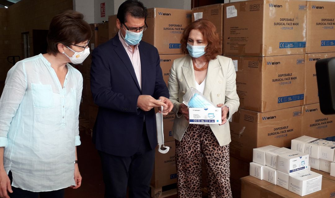 Entrega de mascarillas de la Subdelegación del Gobierno a la Diputación de Ciudad Real, este miércoles, para repartir entre los municipios de menos de 20.000 habitantes Entrega de mascarillas de la Subdelegación del Gobierno a la Diputación de Ciudad Real, este miércoles, para repartir entre los municipios de menos de 20.000 habitantes