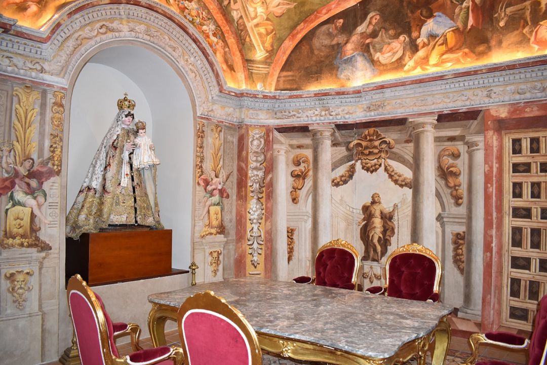 Camarín de la Virgen de la Merced. Camarín de la Virgen de la Merced.