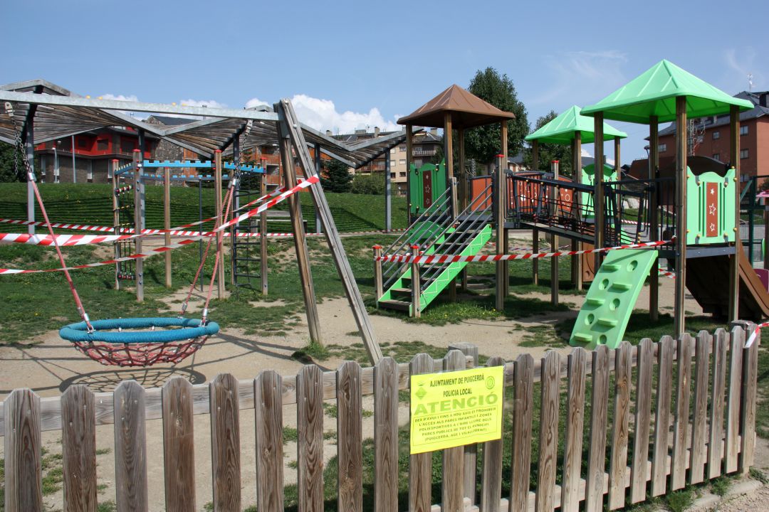Parc infantil tancat a Puigcerdà Parc infantil tancat a Puigcerdà