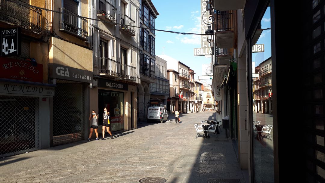 Las calles de Aranda se vaciaron durante su confinamiento específico del mes de agosto Las calles de Aranda se vaciaron durante su confinamiento específico del mes de agosto