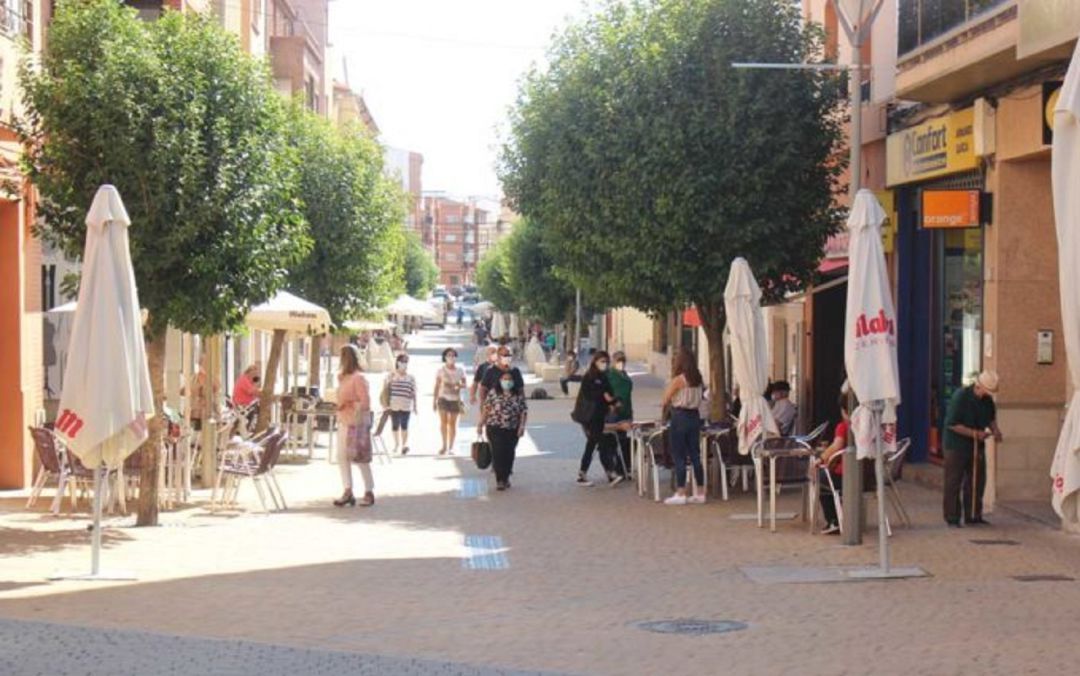 La céntrica avenida San Jorge de Andorra (Teruel) La céntrica avenida San Jorge de Andorra (Teruel)
