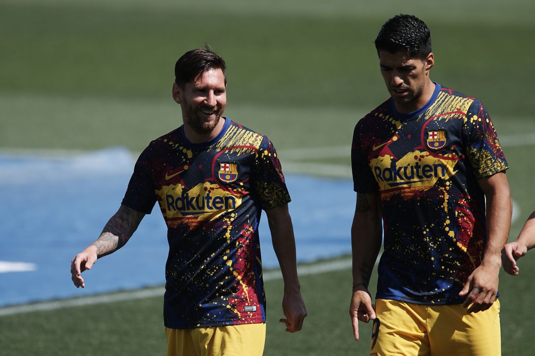 Messi y Suárez, durante una sesión de entrenamientos antes del partido contra el Alavés. Messi y Suárez, durante una sesión de entrenamientos antes del partido contra el Alavés.