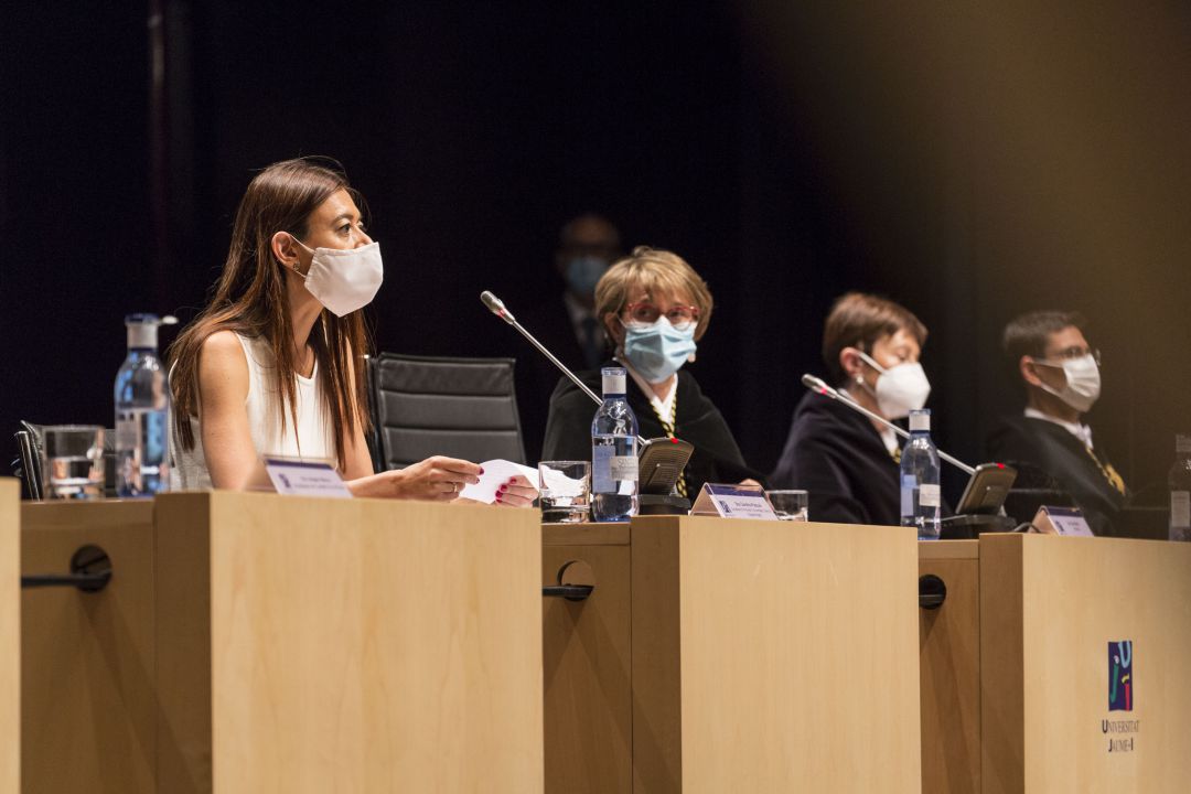 La consellera de Universidades, Carolina Pascual, y la rectora de la UJI, Eva Alcón. La consellera de Universidades, Carolina Pascual, y la rectora de la UJI, Eva Alcón.