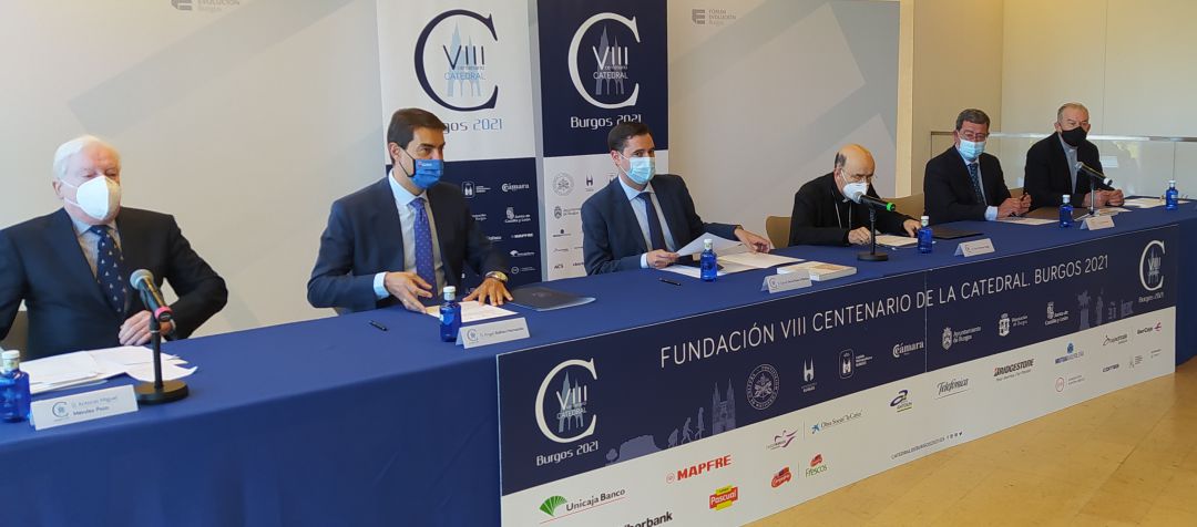 Representantes de las 6 entidades que integran la Fundación VIII Centenario Catedral de Burgos Representantes de las 6 entidades que integran la Fundación VIII Centenario Catedral de Burgos