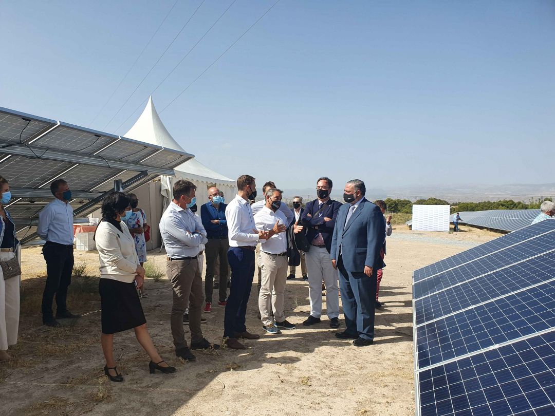 Inauguración de la nueva planta de energía solar en Guadix Inauguración de la nueva planta de energía solar en Guadix