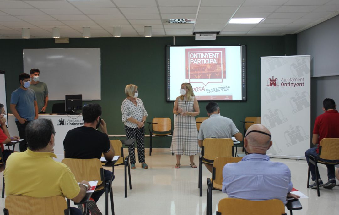 Foto del segon taller de l'Ontinyent Participa Foto del segon taller de l'Ontinyent Participa