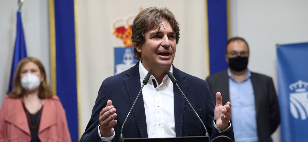 El alcalde de Fuenlabrada, Javier Ayala durante la reunión con los alcades de siete municipios del sur de la región el pasado viernes El alcalde de Fuenlabrada, Javier Ayala durante la reunión con los alcades de siete municipios del sur de la región el pasado viernes