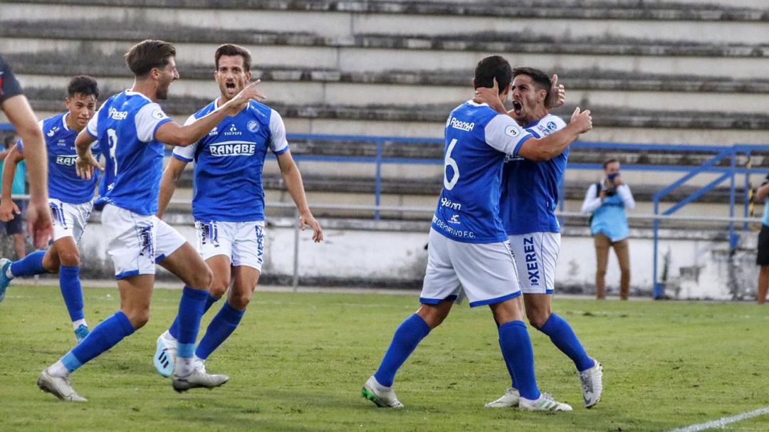 Jugadores del Xerez DFC celebrando el gol de Bruno Jugadores del Xerez DFC celebrando el gol de Bruno