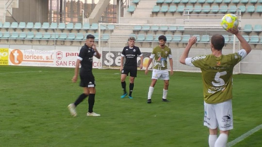 La Balastera fue el escenario de la primera derrota de la Cultural en la pretemporada La Balastera fue el escenario de la primera derrota de la Cultural en la pretemporada
