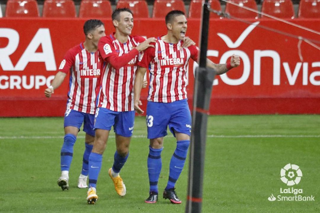 Djurjdevic celebra con rabia su primer gol al Girona. Djurjdevic celebra con rabia su primer gol al Girona.