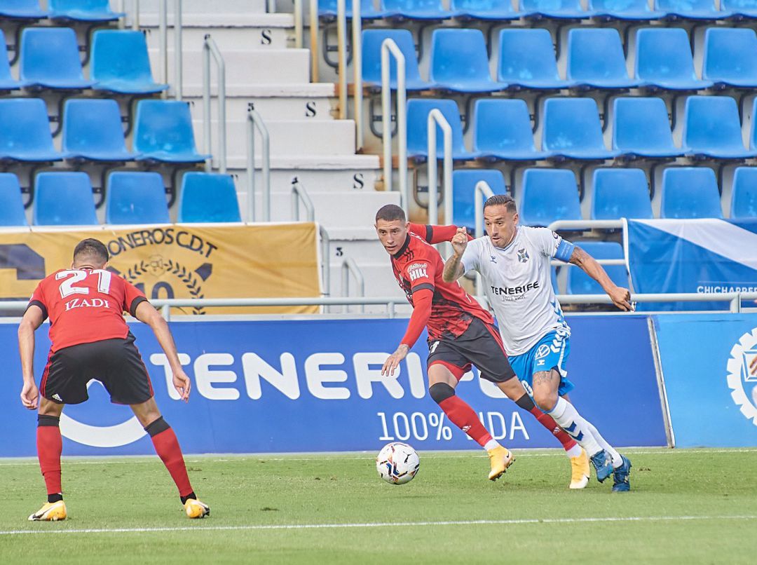 Los blanquiazules cedieron ante un Mirandés que gana por primera vez en la isla Los blanquiazules cedieron ante un Mirandés que gana por primera vez en la isla