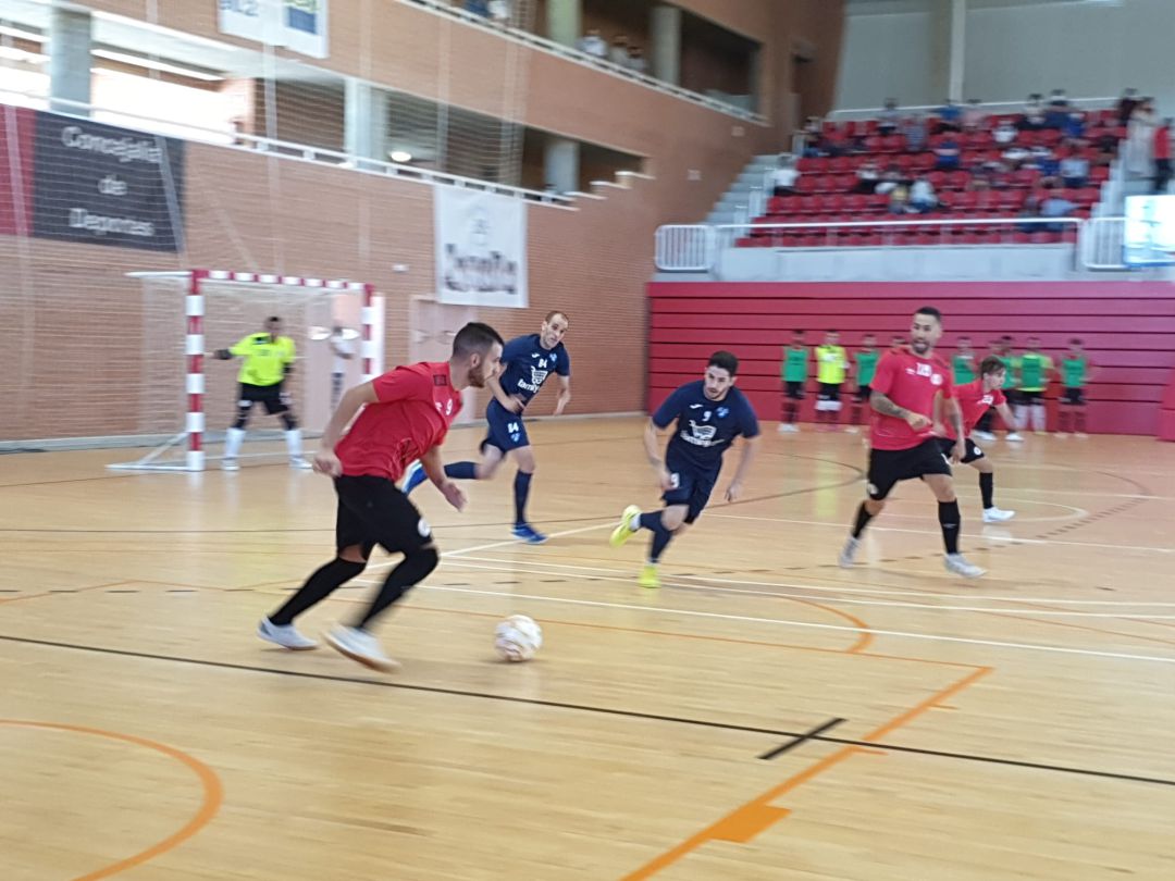 Nueva Elda recibió a un rival de Segunda División en su primer partido de pretemporada Nueva Elda recibió a un rival de Segunda División en su primer partido de pretemporada