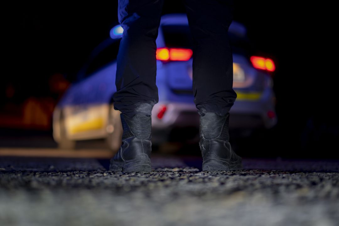 La Policía Nacional ha disuelto en València una fiesta ilegal con personas que no cumplían las medidas sanitarias. La Policía Nacional ha disuelto en València una fiesta ilegal con personas que no cumplían las medidas sanitarias.